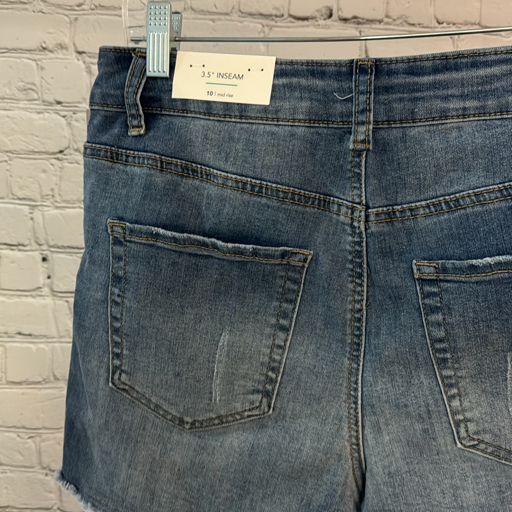 NWT M Jeans by Maurices Mid-Rise Jean Shorts - Picture 5 of 8
